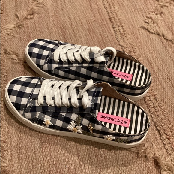 BETSEY JOHNSON EDNA BLACK WHITE CHECKERED BUMBLEBEE SLIP ON SNEAKERS SZ. 7.5 - Picture 4 of 10
